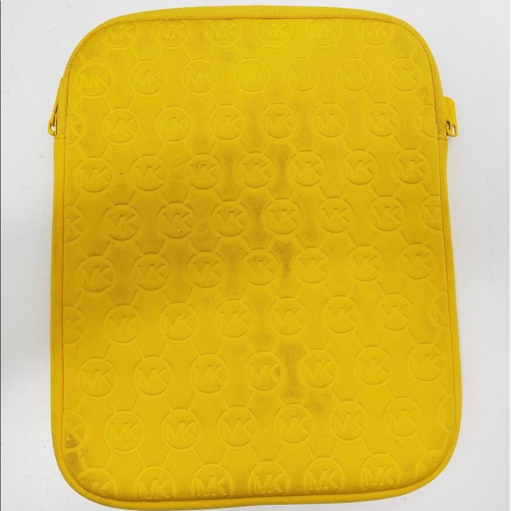 Michael Kors Mini Tablet Case 8x10 - Picture 2 of 3